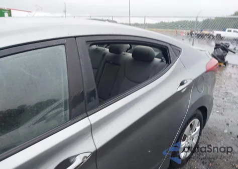 2016 Hyundai Elantra Se from USA, damaged, VIN KMHDH4AE3GU607052